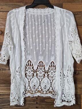 Vince Camuto White Lace Crochet Kimono Cardigan  Boho Cover Up Sz S